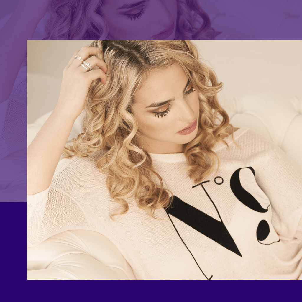 Sustainable fashion and individuality in 2026 – woman in unique eco-friendly outfit mixing trends with conscious style